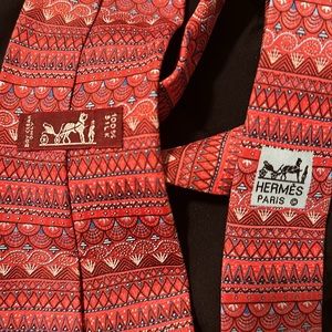 Christmas gift! Hermes 100% silk tie